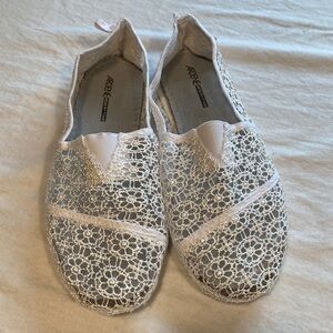 Ardene New Memory Foam Embroidered Slip Ons 9